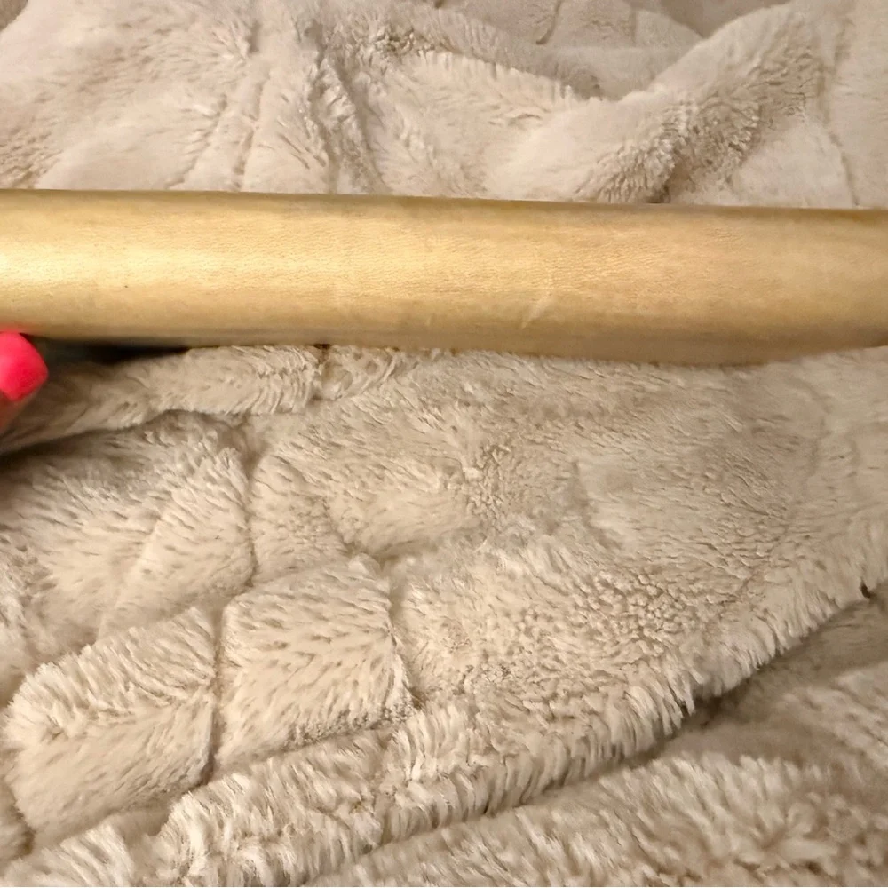 Frye Campus Rivet Zip-Around Leather Wallet Color Tan - Picture 9 of 14